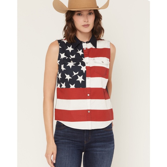 Shyanne Tops - Shyanne Women's Sleeveless American Flag Top